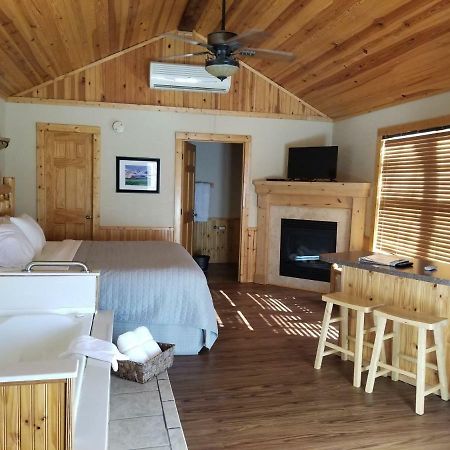 Hidden Lake Winery Hotel Aviston Buitenkant foto