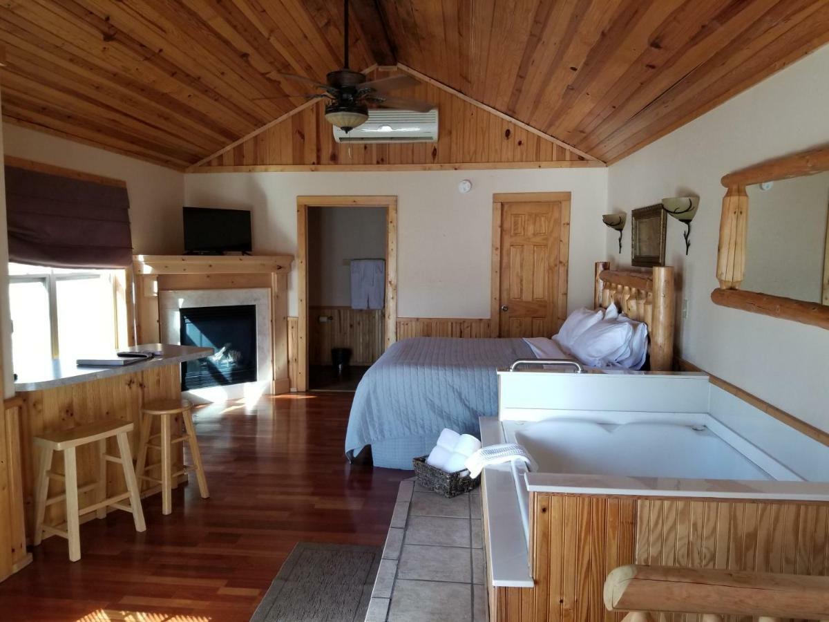 Hidden Lake Winery Hotel Aviston Buitenkant foto